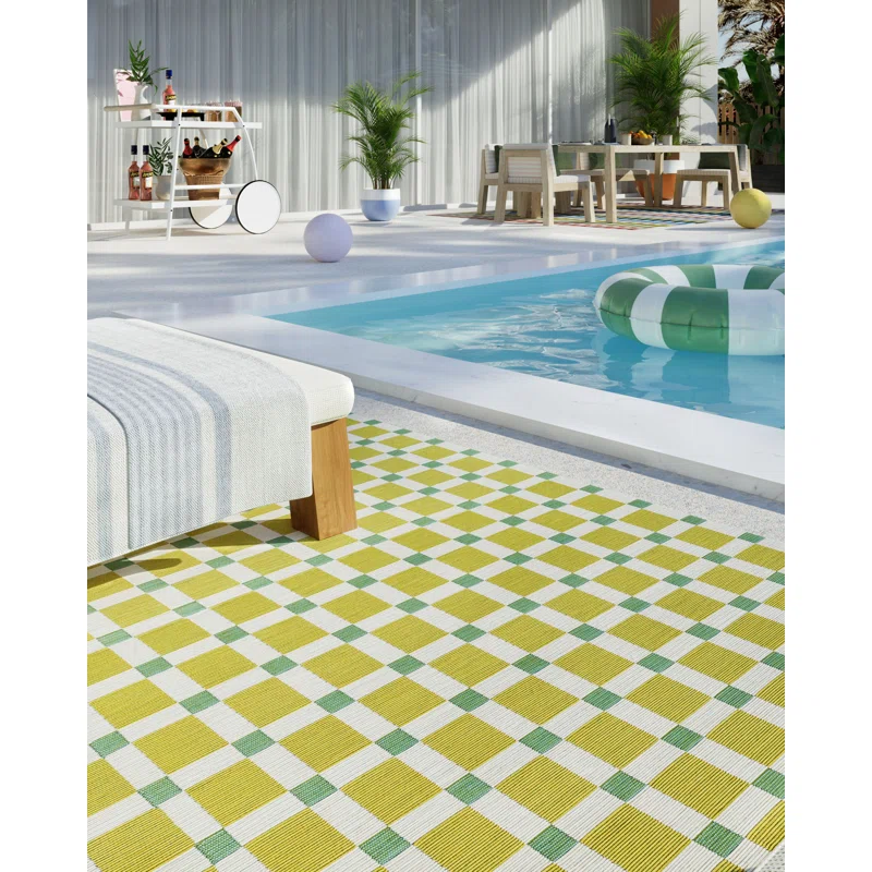 Icon Geometric Indoor Outdoor Green Rug Rectangle 5'3" x 7'6"