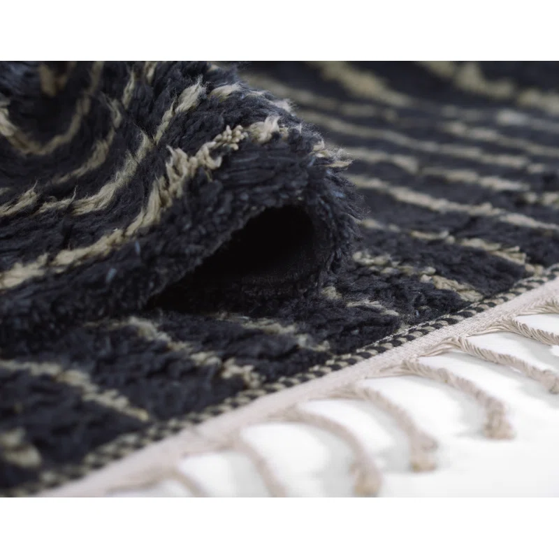 Essi Handmade Wool Navy/Beige Rug Rectangle 8' x 10'