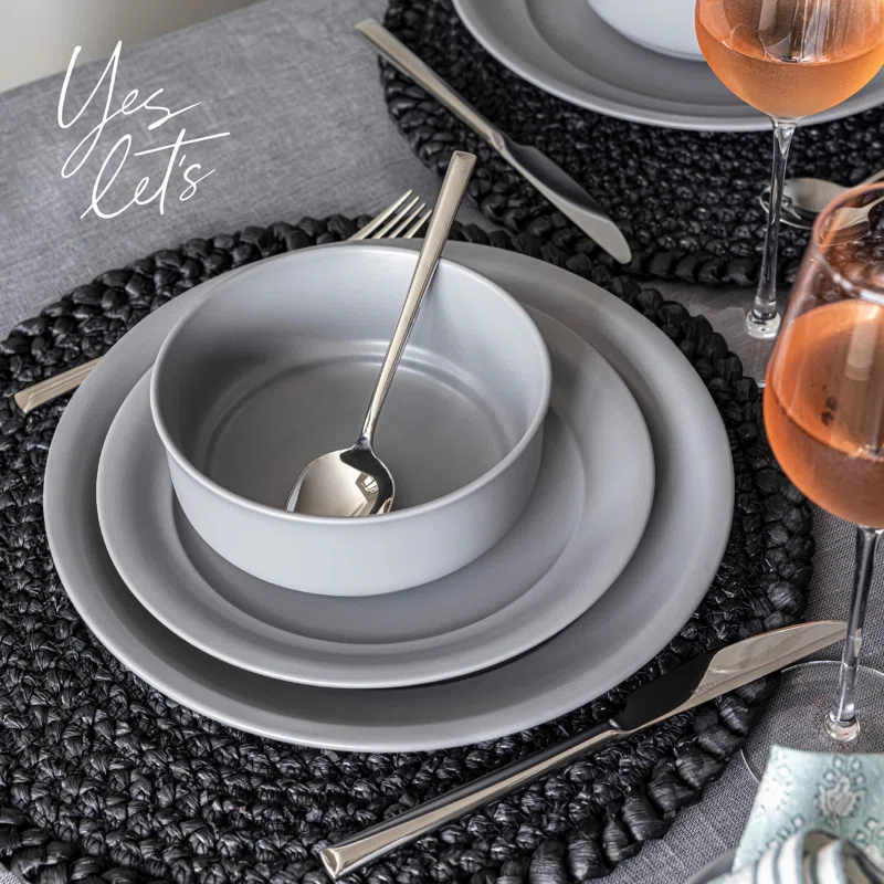 over&back Modern 18/8 Flatware Set - Service for 4 Silver